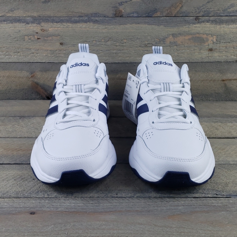 adidas  NEW.  Strutter Training Casual Sneakers NEW